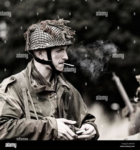 Ww2 British Army Parachute Regiment Infantryman Smokes A Roll Up