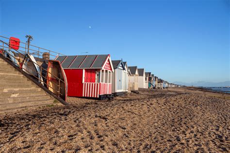 Southend Beaches - Holiday Inn Southend