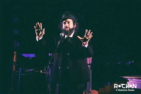 VINICIO CAPOSSELA Reportage Foto E Scaletta Del Concerto Di Milano