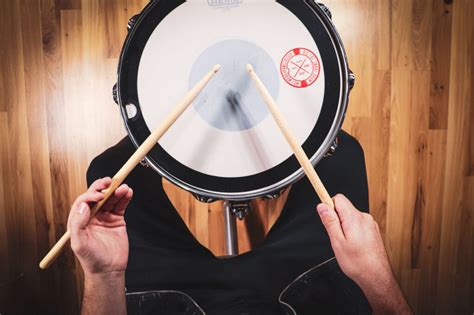 How To Hold Drumsticks Properly