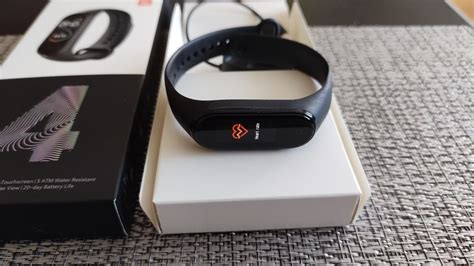 Фитнес гривна Xiaomi Mi Band 4 гр Петрич OLX bg