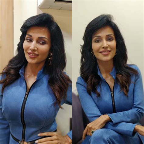 Flora Saini Hot Latest Photos Indian Filmy Actress