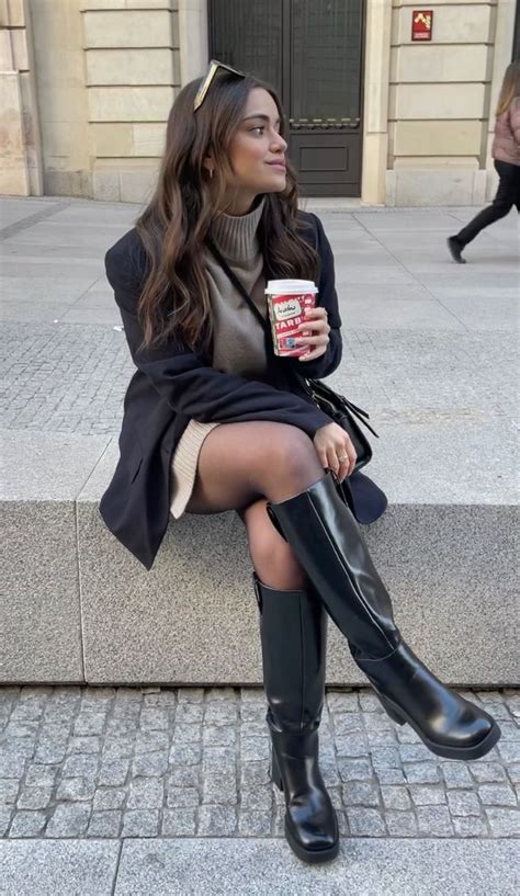 Pin by Soff Álvarez on 2021 trends Knee boots outfit High heel boots