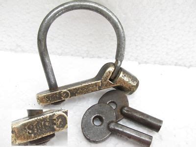 Padlock Cadenas Ancien D Artillerie Avec Clefs Antique Price Guide