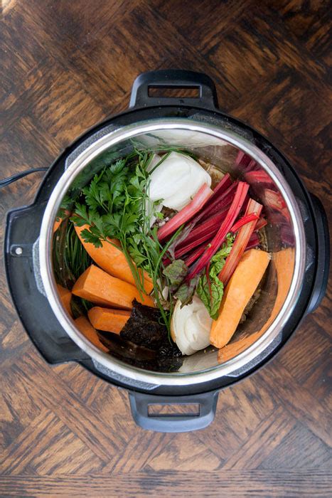 Instant Pot Insta Broth The Art And Science Of Pressure Cooker Bone Broth Fueled By Instant Pot