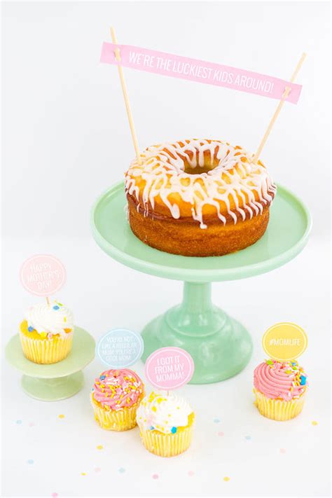 DIY Printable Mother's Day Cake Toppers - Dream Green DIY