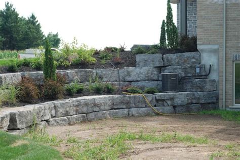 Armour Stone And Flagstone Traditional Landscape Toronto By