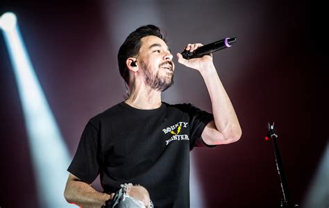 Linkin Park S Mike Shinoda Shares Emotional Raw New Solo Song About You