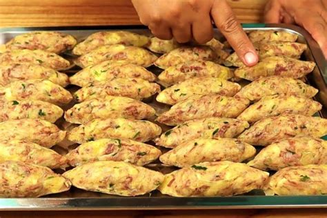 Bolinho de mandioca carne seca excelente opção de receita pra você