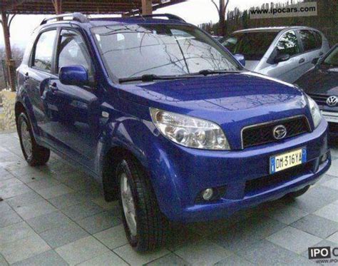 Daihatsu Terios Photos and Specs. Photo: Terios Daihatsu Specifications ...