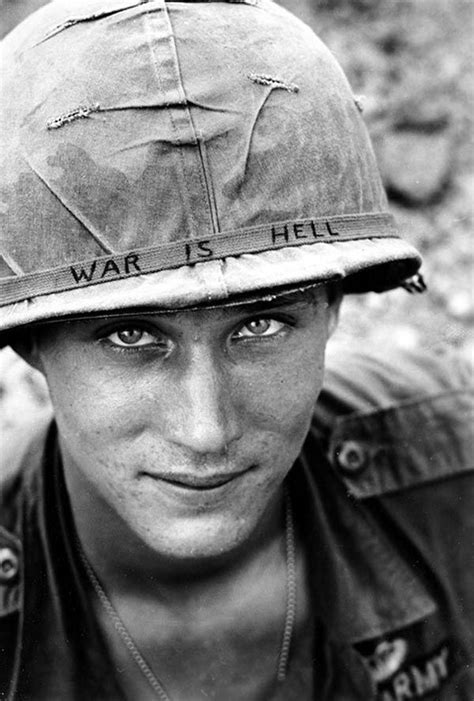 52 Must See Shocking Historical Photos Vietnam War Iconic Photos