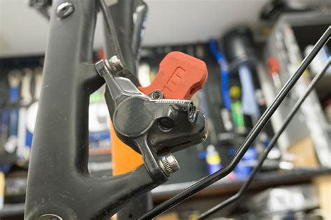 How To Bleed Shimano Hydraulic Brakes Online Emergencydentistry