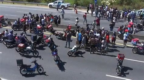 Marcha Por El Repartidor Muerto En Quilmes Levantaron El Corte En La