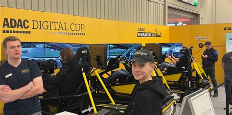 Interessanter Besuch Bei Der Adac Simracing Expo Louis Arnold Racing