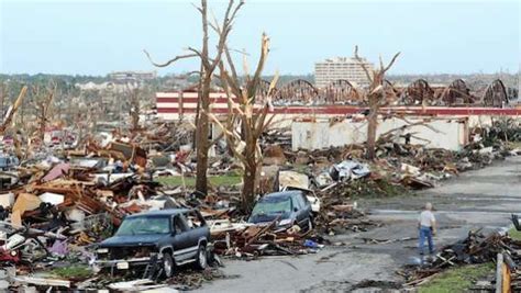 Tornado Destruye Una Ciudad En Estados Unidos Y Deja 116 Muertos