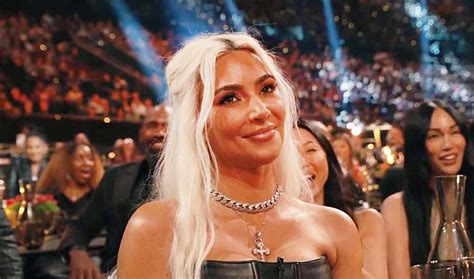 Netflix Edited Out Kim Kardashian Getting Booed At Tom Bradys Roast