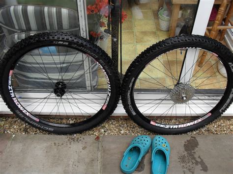 Hope Hoops Stans Ztr Flow Ex With Tyres For Sale