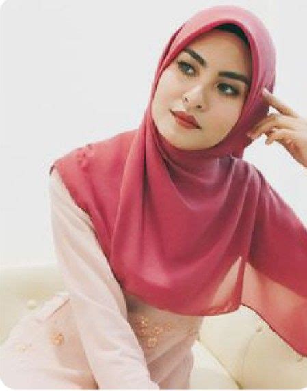 Pin Oleh Binsalam Di Hijab Selebriti Wanita Gaya Hijab