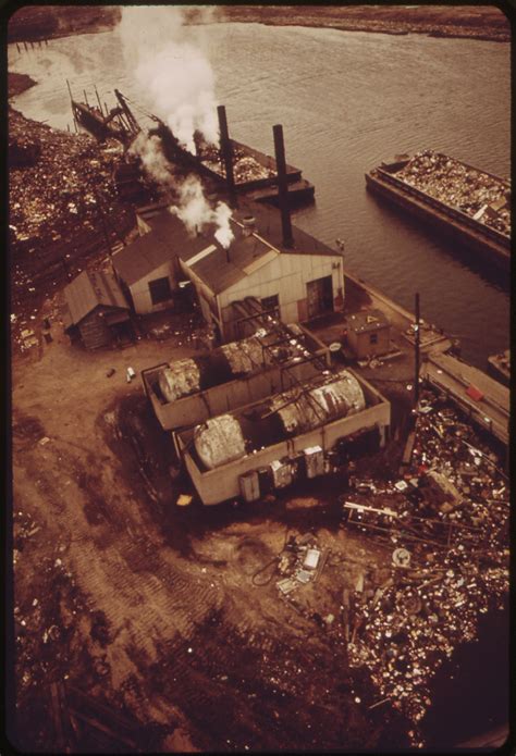 DOCKS_AT_FRESH_KILLS_ON_STATEN_ISLAND._SCOWS_ARE_LADEN_WITH_SOLID_WASTE ...