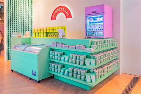 Hungryroot Modern Convenience Store - Retail Pop-up | Store interiors ...