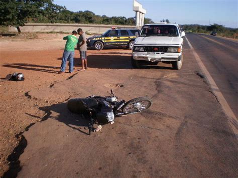 G1 Motociclista Morre Após Colidir Com Caminhonete Em Rodovia Do