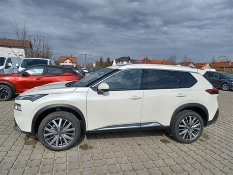 Nissan X Trail Cvt Tekna Isporuka Odmah God