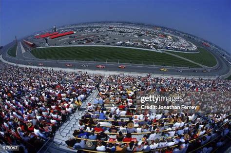 337 Nascar 2001 Napa 500 Stock Photos High Res Pictures And Images