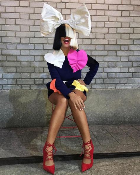 Singer Sia Posts Nude Photo Of Self On Social Media To Stop Person From