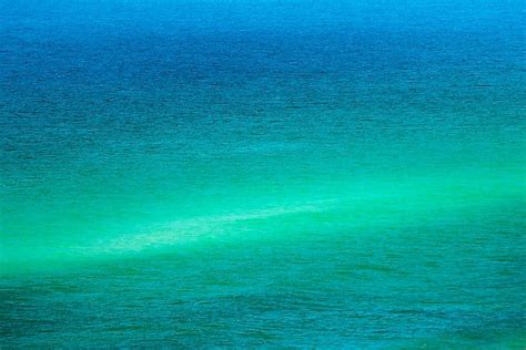 What is a Shoal? - WorldAtlas.com