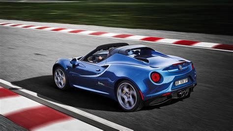 Alfa Romeo Kills Its Lightweight 4C Sports Car