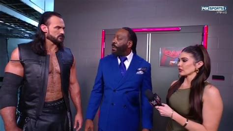 Drew McIntyre Confronta A Booker T Por CM Punk En Backstage WWE Raw