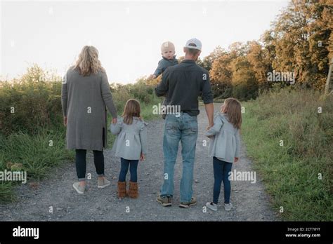 Famille de cinq personnes Banque de photographies et dimages à haute