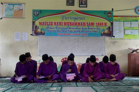 Peringatan Maulid Nabi Muhammad Saw H Sebagai Momentum Meneladani