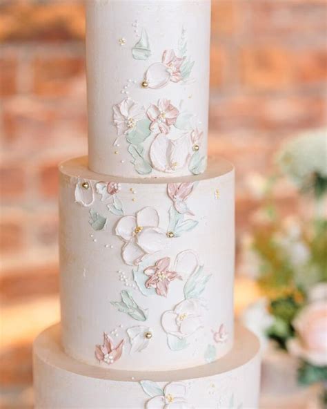 Hannah Matilda Modern Buttercream Wedding Cakes In Cheshire