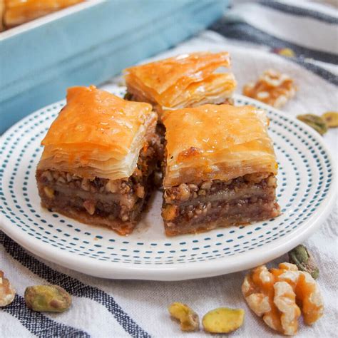 Baklava recipe - Caroline's Cooking