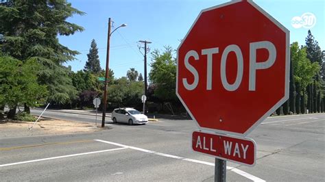 Know The Road With The Chp How Long Do I Have To Stop At A Stop Sign