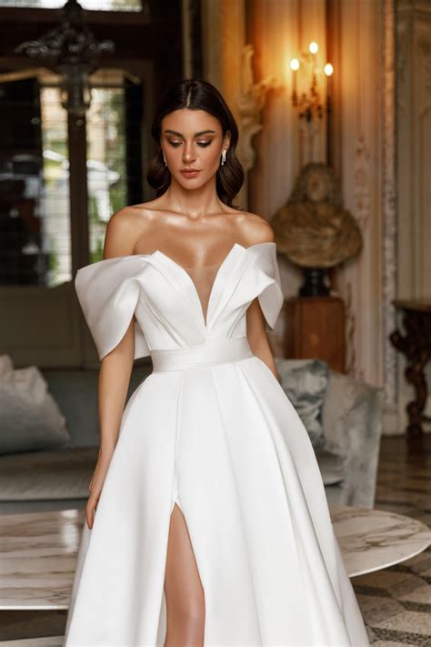 Robe De Mariée Bustier Origami Japonisante Oksana Mukha Paris