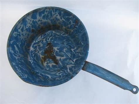 Antique Vintage Blue White Marble Swirl Graniteware Enamel Large Pan