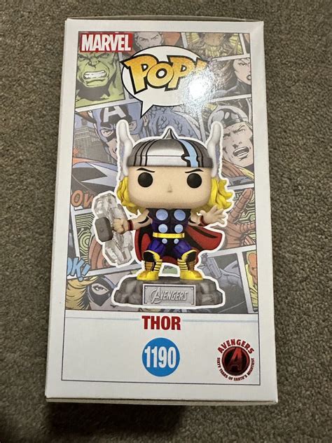 Funko Pop And Pin Avengers Earths Mightiest Heroes 60th Anniversary Thor