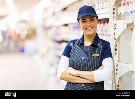 Supermarket Shop Assistant Hi Res Stock Photography And Images Alamy