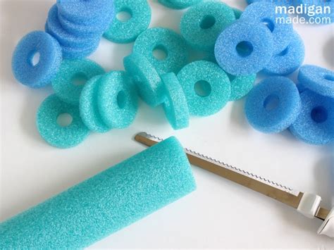 Easy Pool Noodle Wreath Tutorial