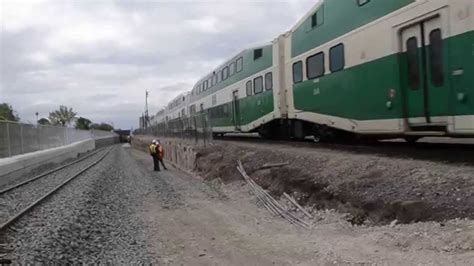 Last Eastbound Go Train For Toronto West Diamond Youtube