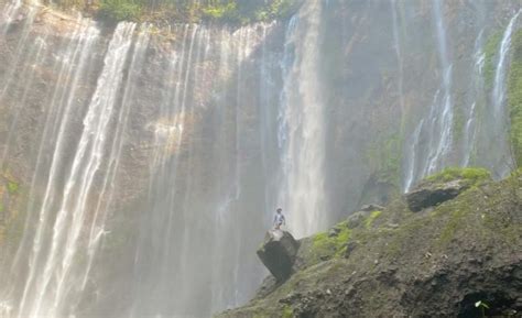 Tebing Nirwana Menikmati Keindahan Tumpak Sewu Dari Gardu Pandang Ada