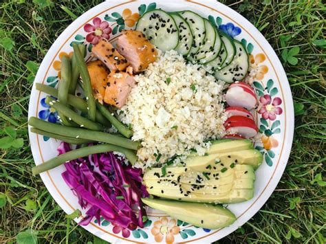 Poniedzia Ek Poke Bowl Hawajska Sa Atka Warzywna Niedzielny Kucharz