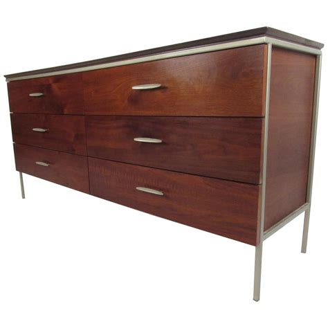 Mid Century Modern Walnut Dresser For Sale At 1stdibs