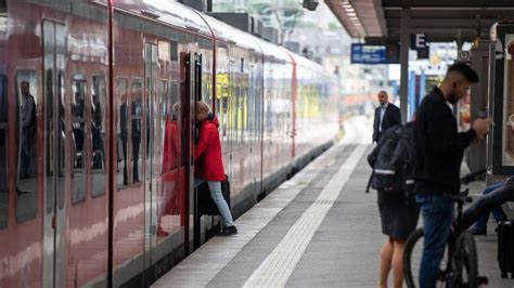 Gleise Am Hauptbahnhof Stuttgart Wo Findet Man Welche Bahnsteige