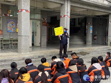 信義警分局進入校園 宣導反毒、反詐騙暨校園霸凌與電子菸 Beanfun