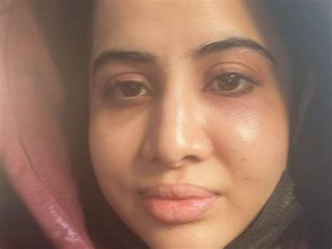 Urfi Javed Shares Picture With A Swollen Face Asks Whom Does She