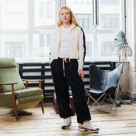 Stussy - Streetwear Shirts, Pullover & Accesoires | OVERKILL