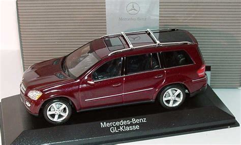 Mercedes Benz GL Klasse X164 Carneolrot Met Werbemodell Minichamps